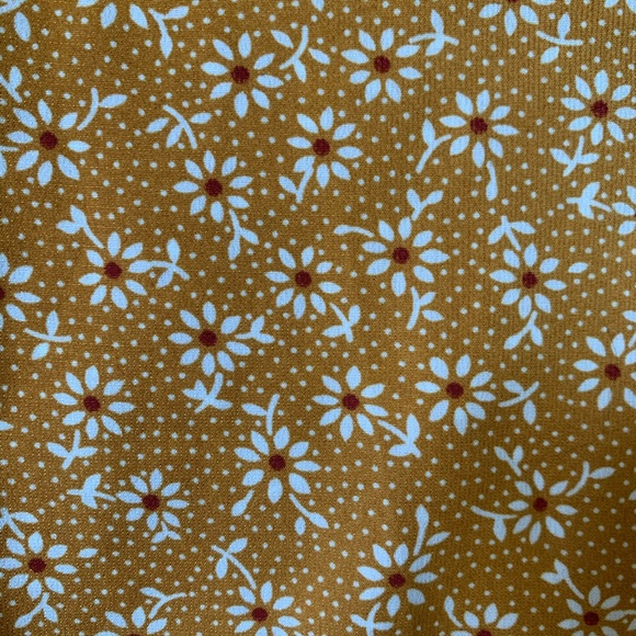 Cute Ruffle Top - Picture 2 of 2